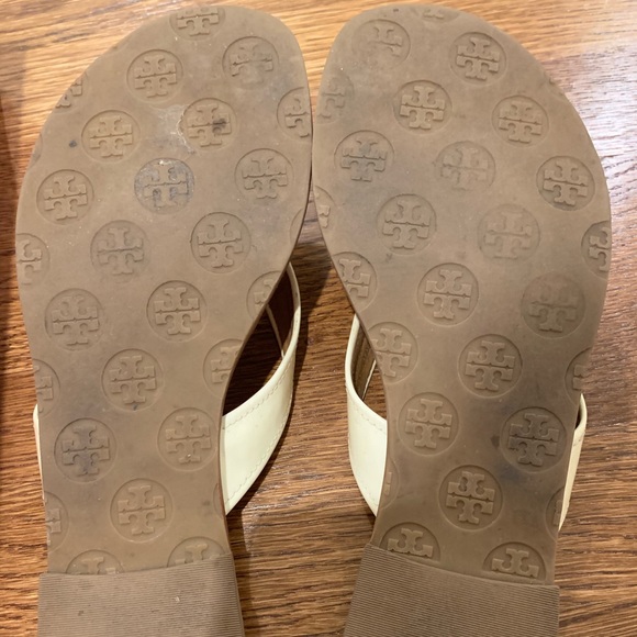 Tory Burch Ivory Patent Leather Thora Sandal 8 - Picture 8 of 8